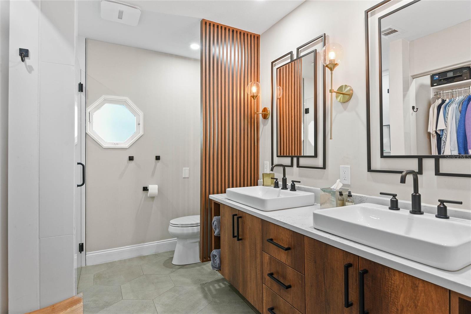 1414 Pinecrest Pl