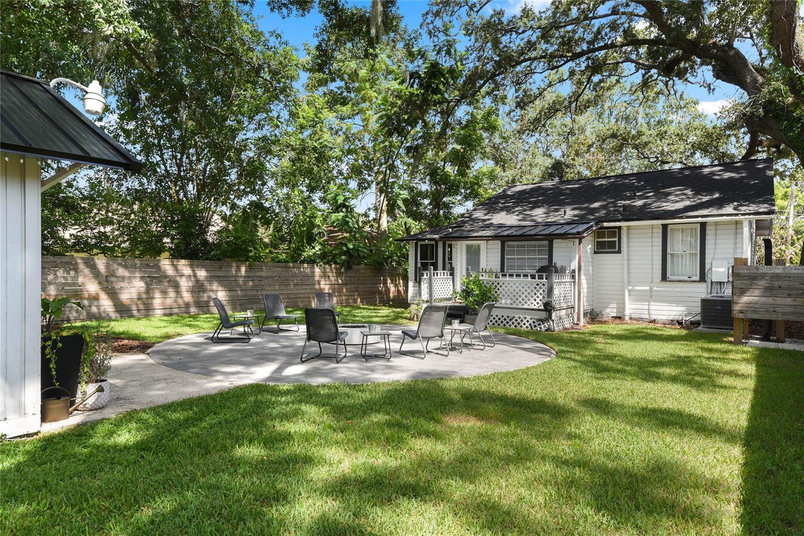 1414 Pinecrest Pl