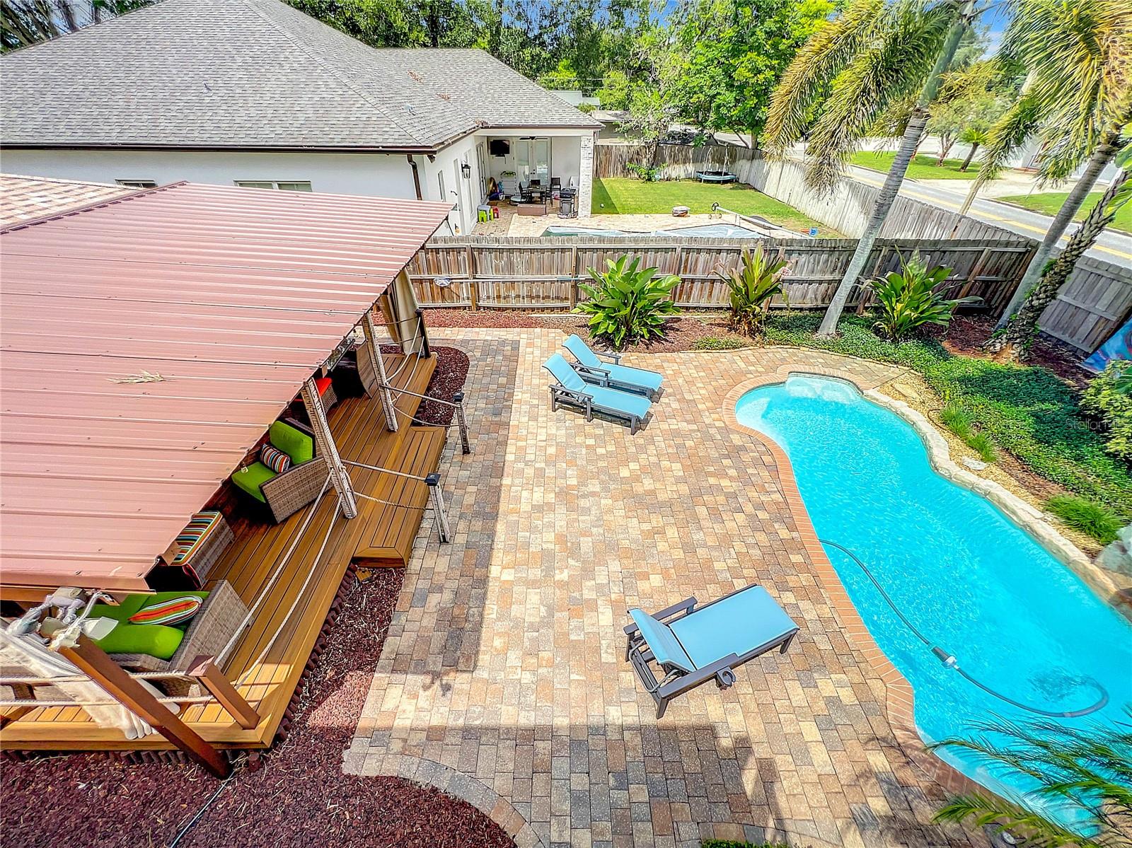 1335 Hardy Ave