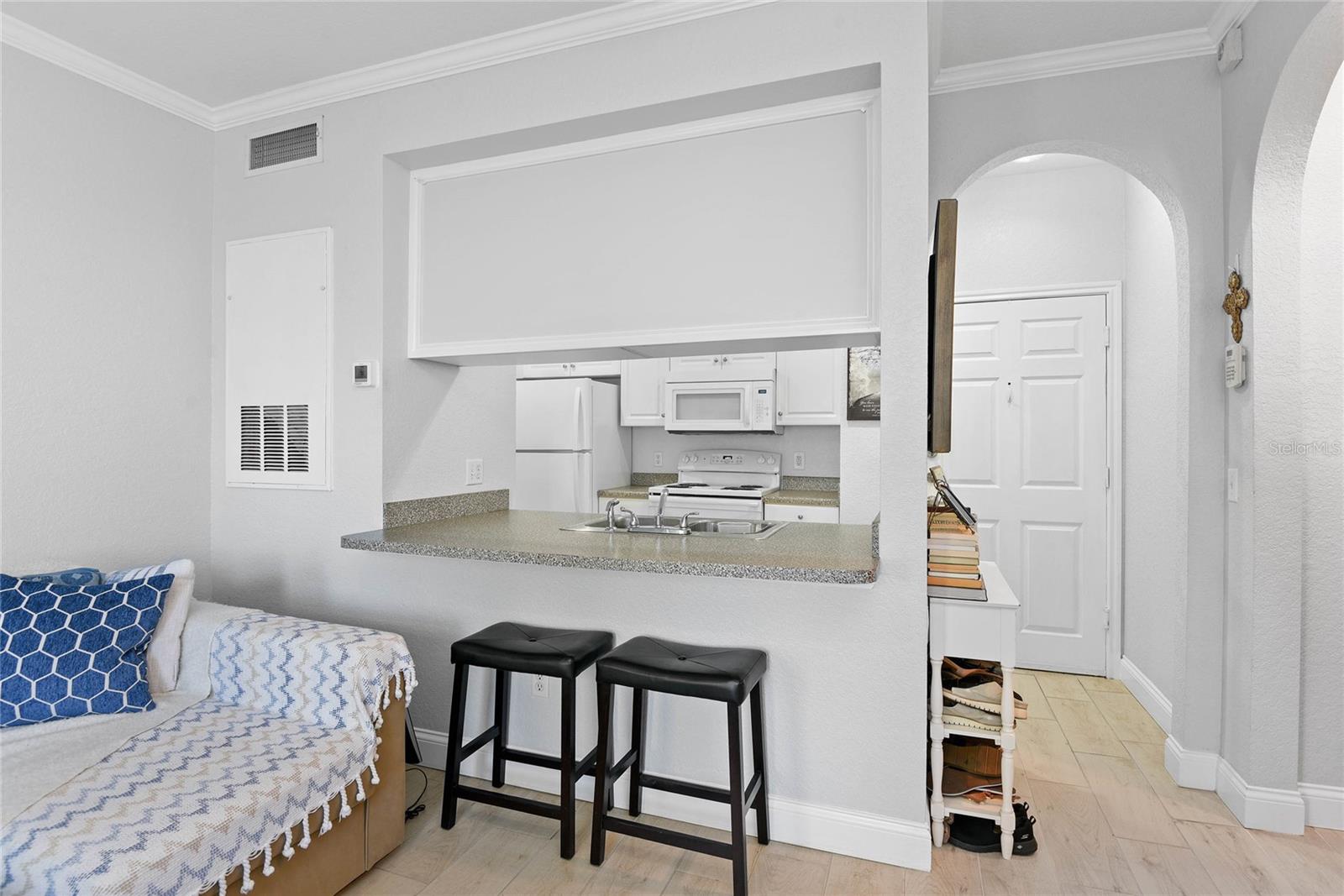 860 N Orange Ave #373