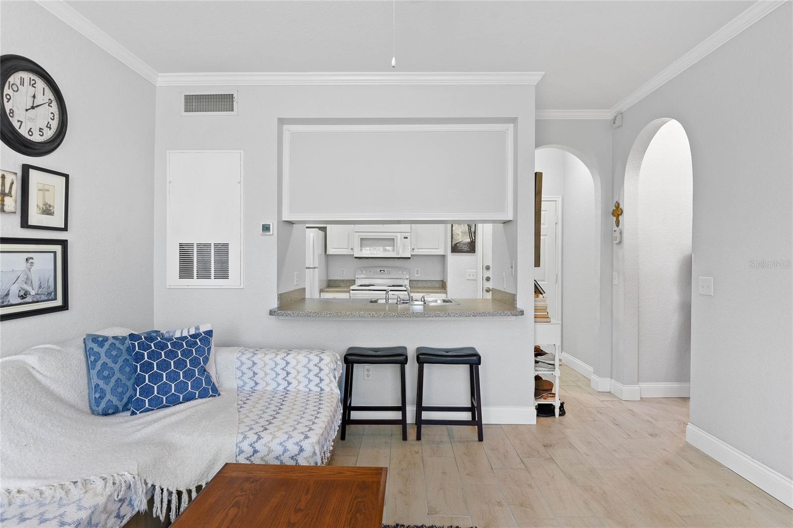 860 N Orange Ave #373