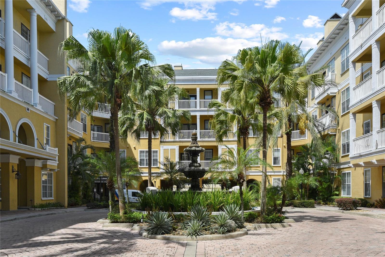 860 N Orange Ave #373