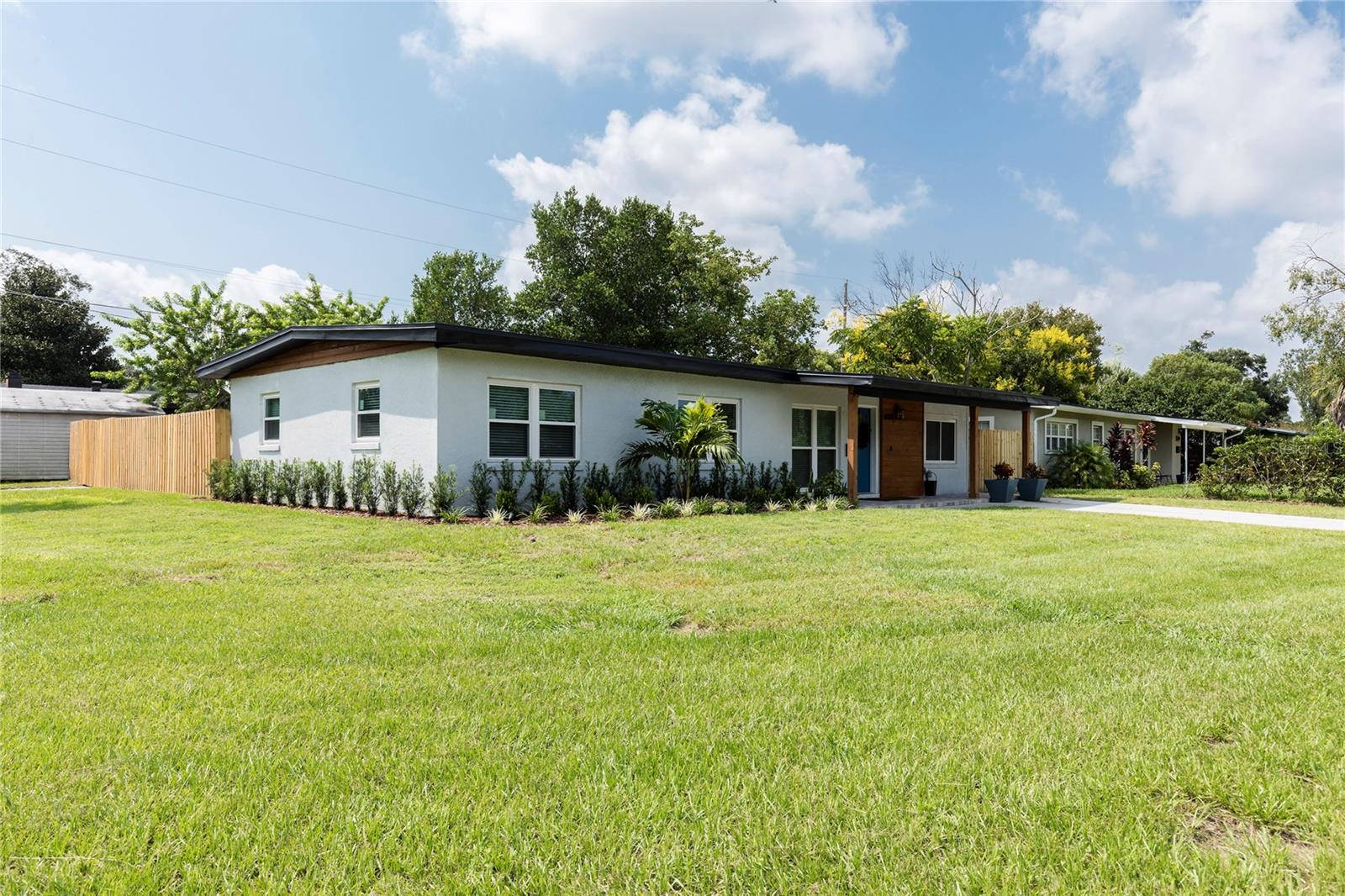 4020 Ibis Dr