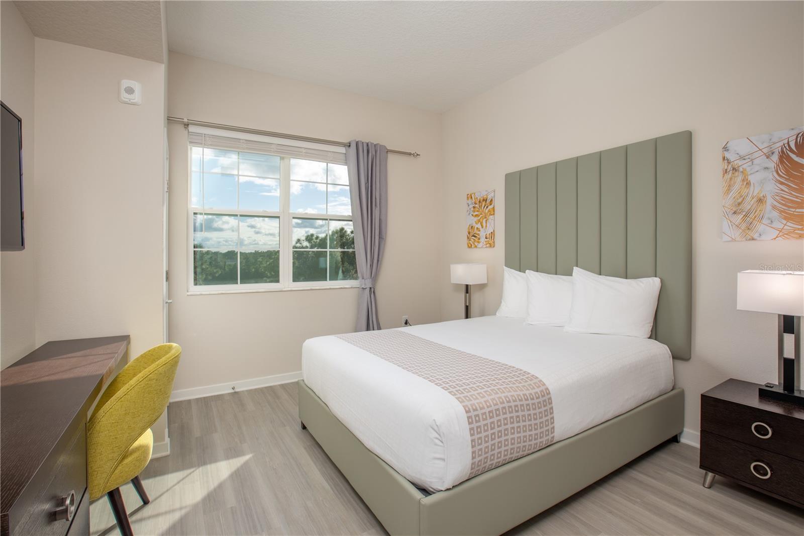 4012 Breakview Dr #B406