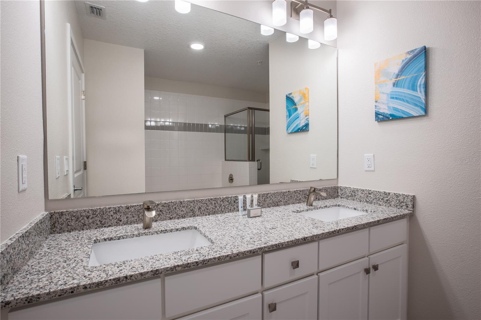 4012 Breakview Dr #B406