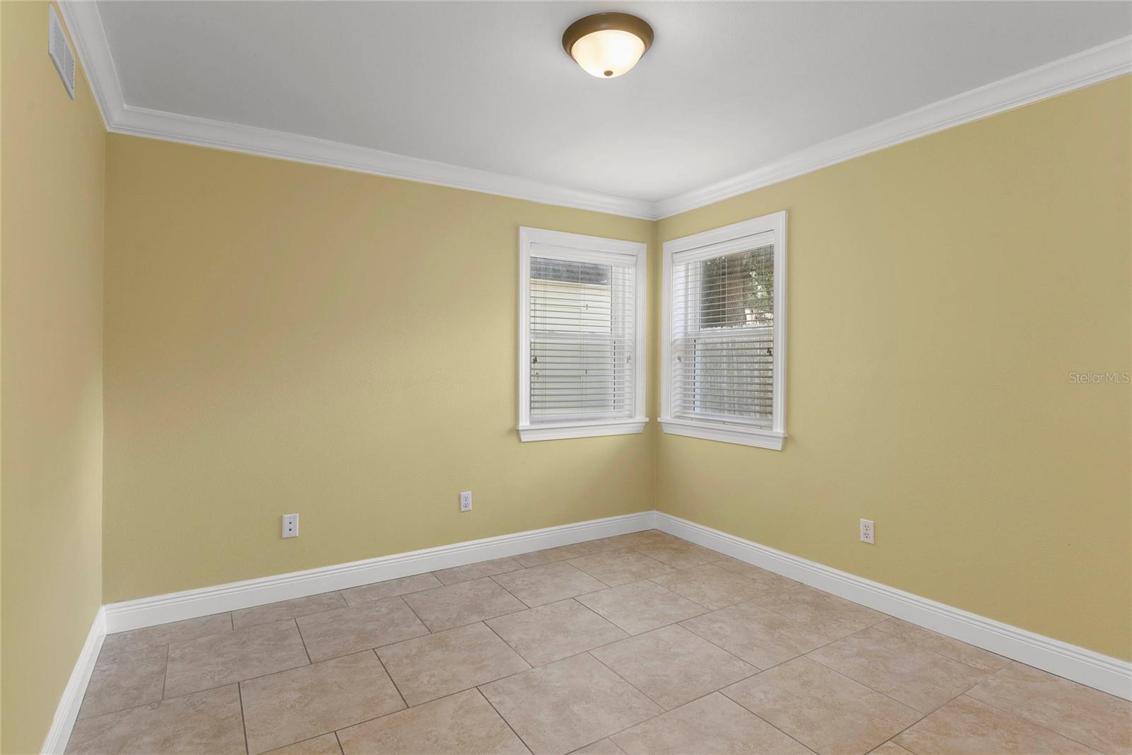 1609 Alden Rd