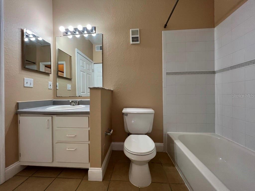 827 Camargo Way #311