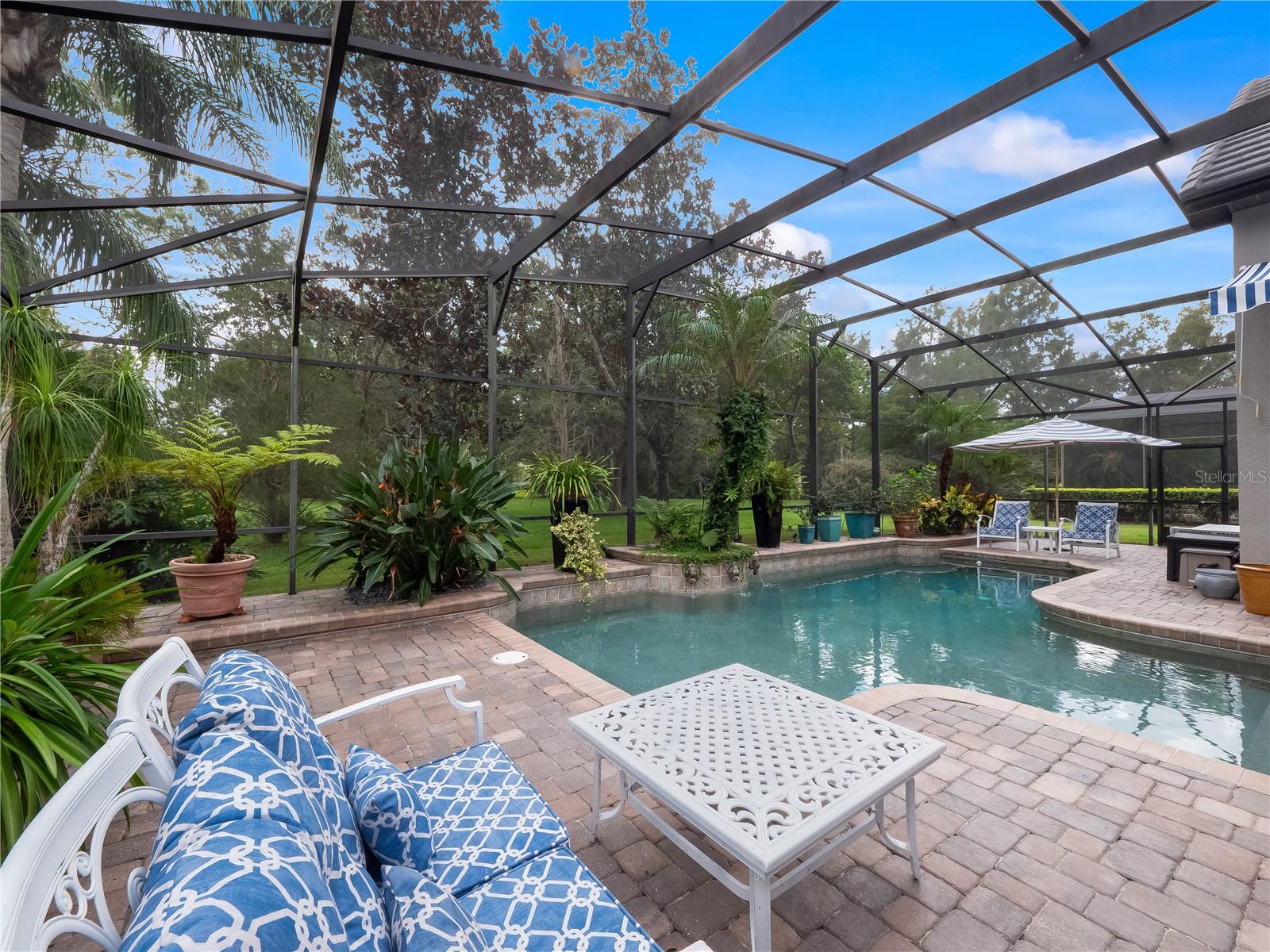 3268 REGAL CREST DR