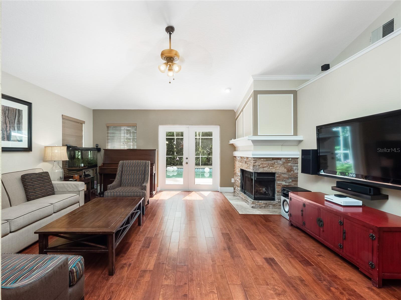 1870 WENTWOOD CV