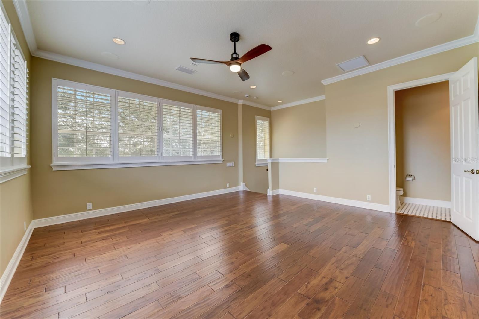 6245 Lake Burden View Dr