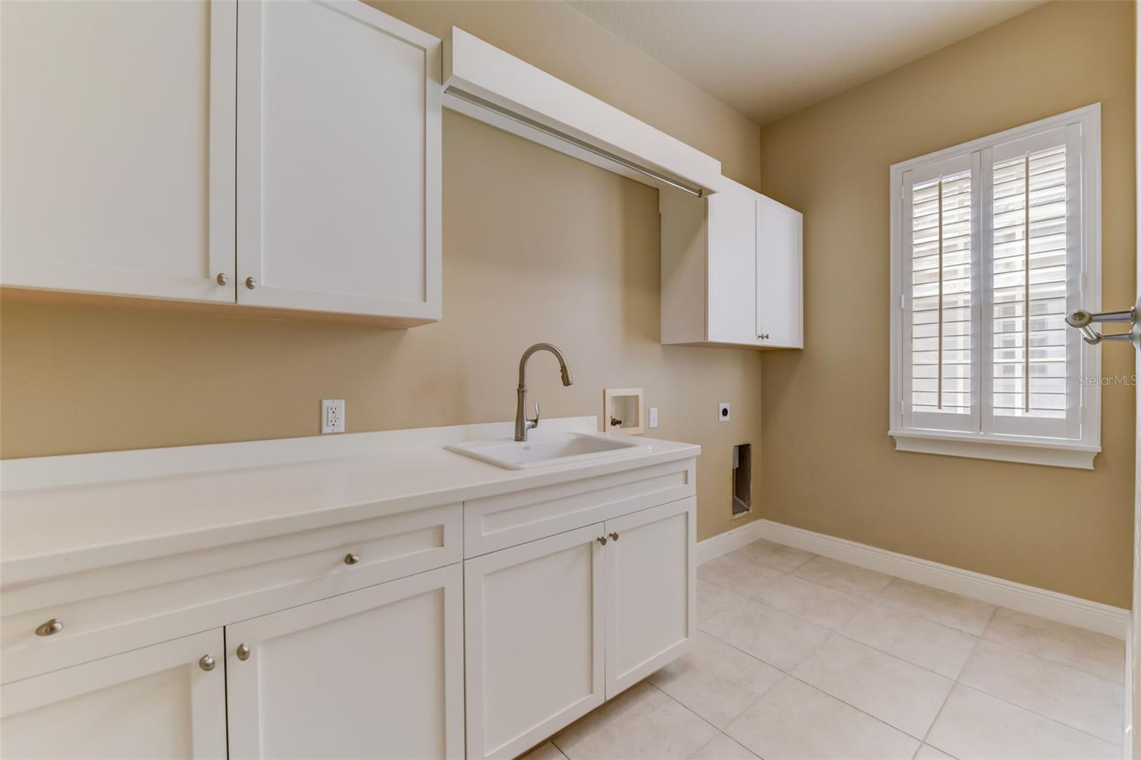 6245 Lake Burden View Dr