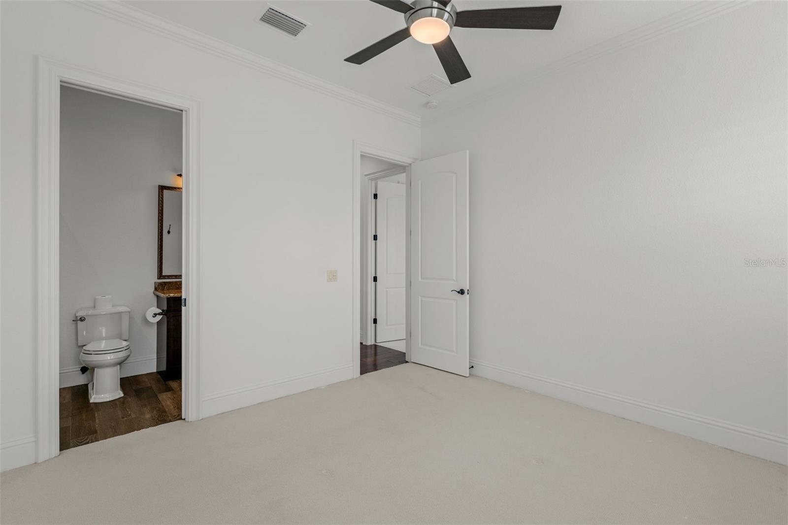 11628 Waterstone Loop Dr