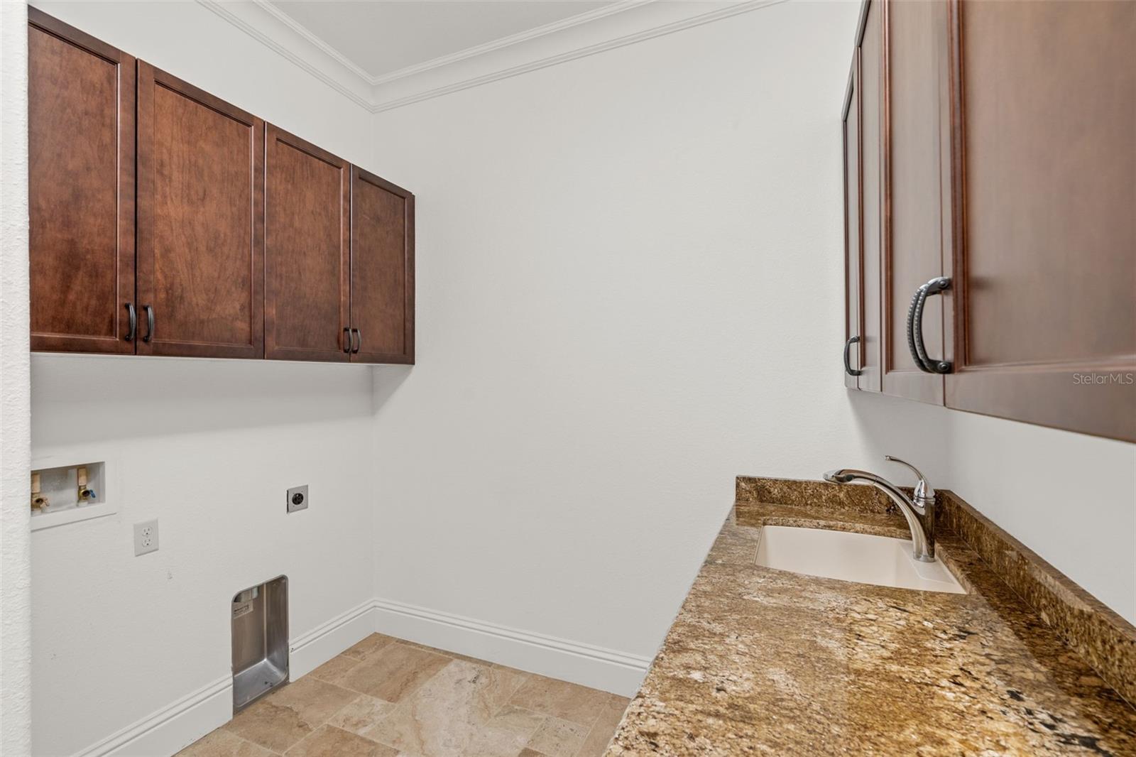 11628 Waterstone Loop Dr