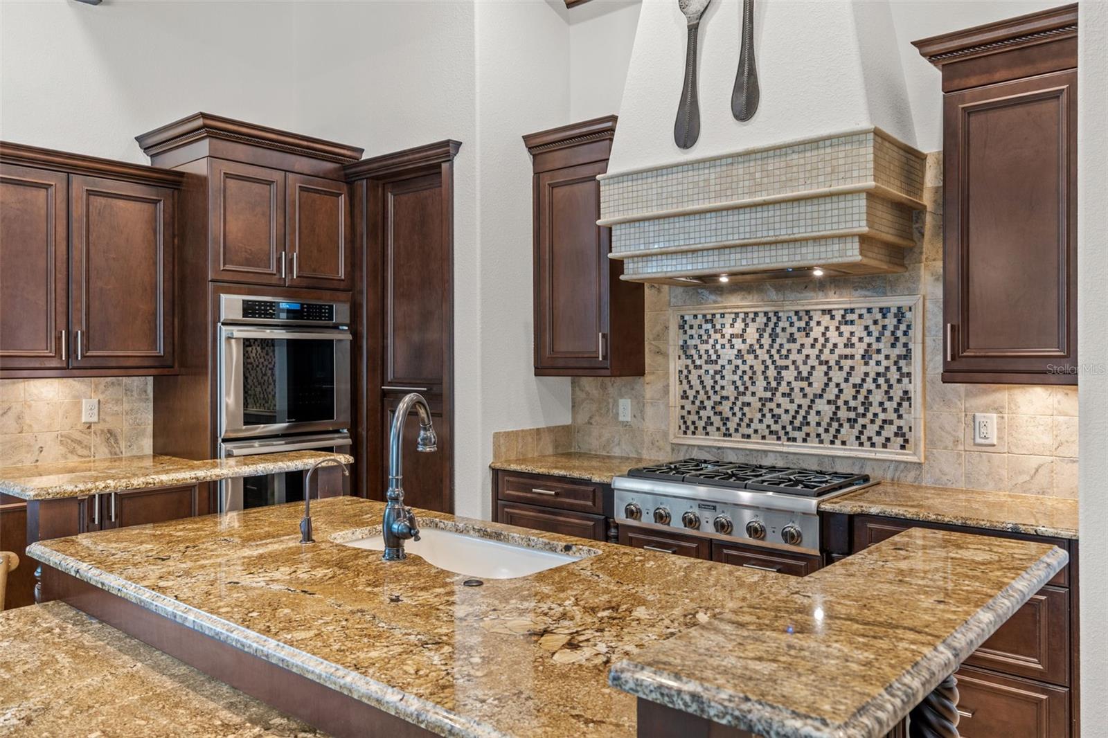 11628 Waterstone Loop Dr