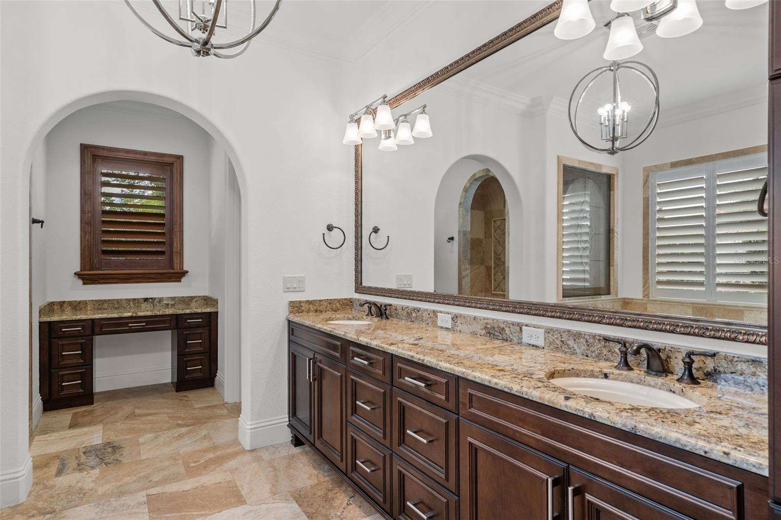 11628 Waterstone Loop Dr