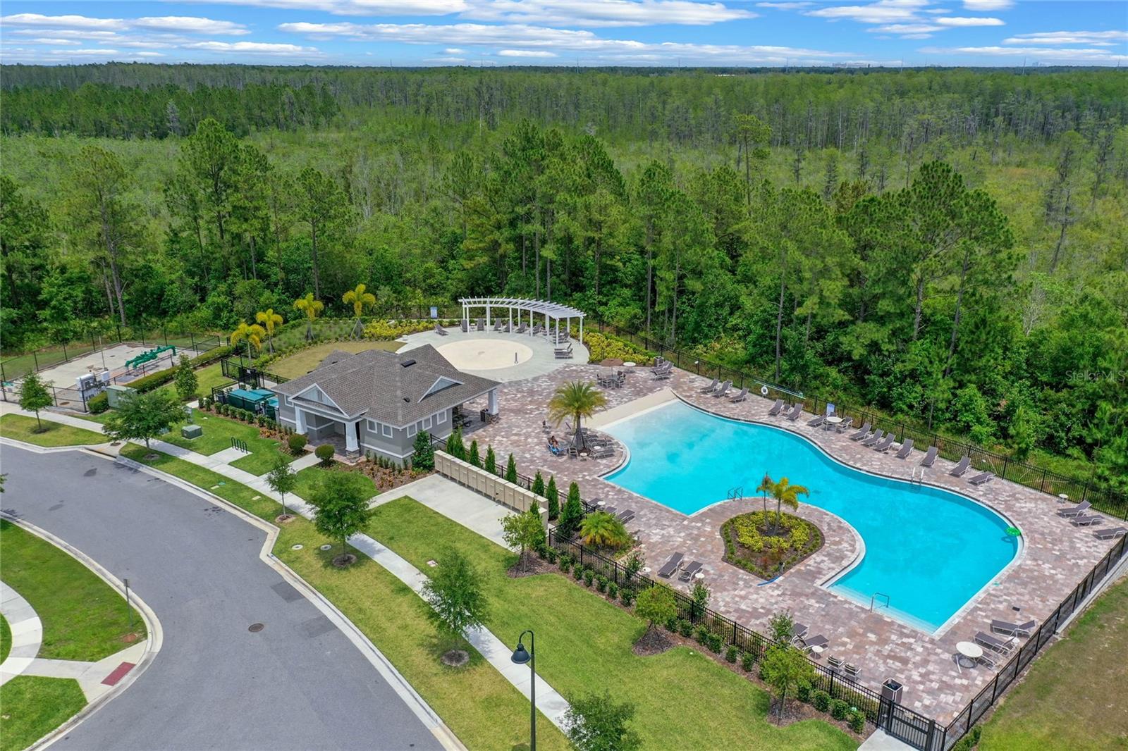 10521 Spring Arbor Ln