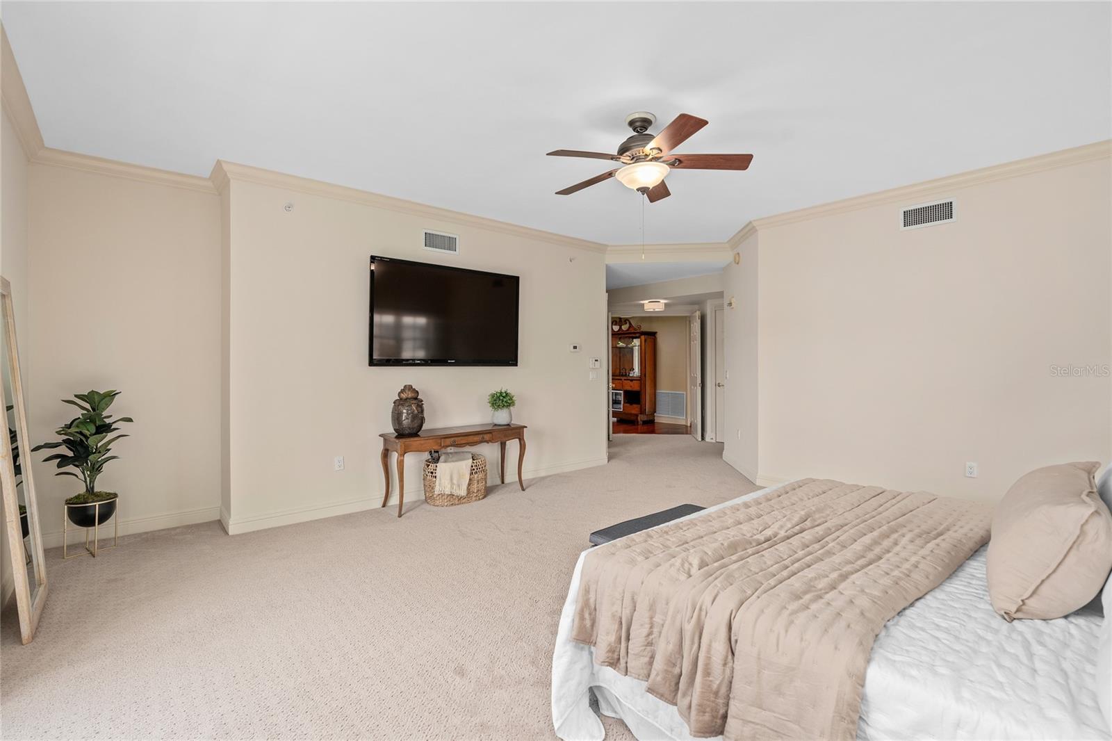 200 S Interlachen Ave #450