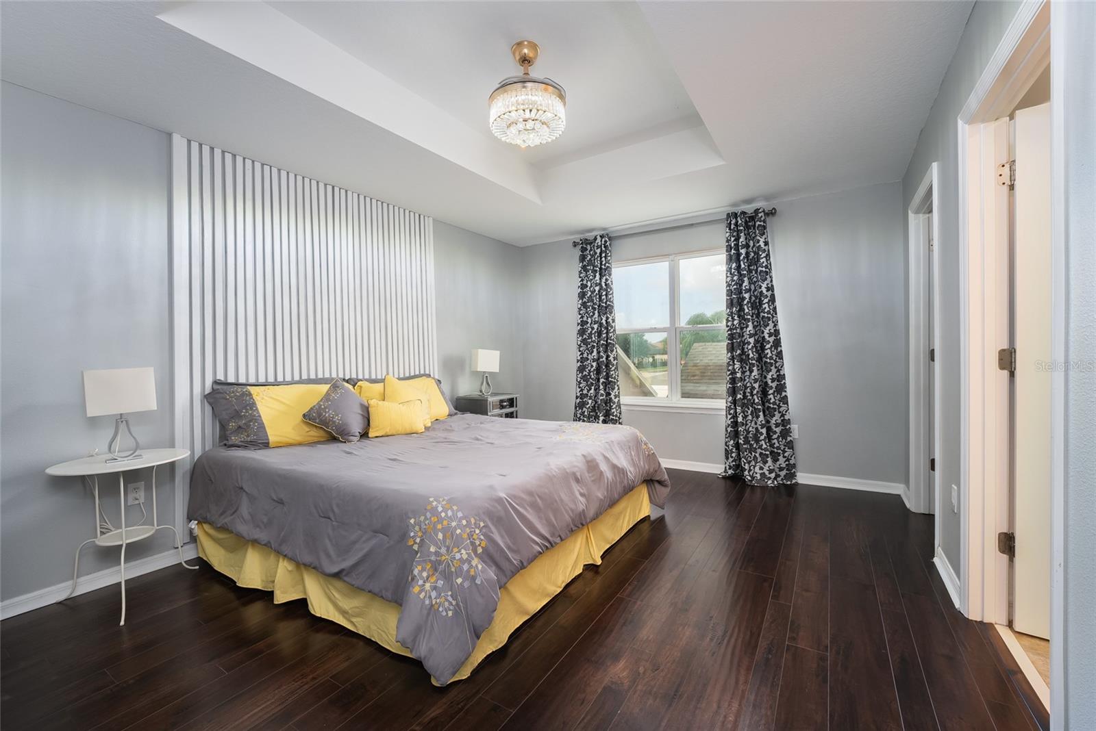 6382 Golden Dewdrop Trl