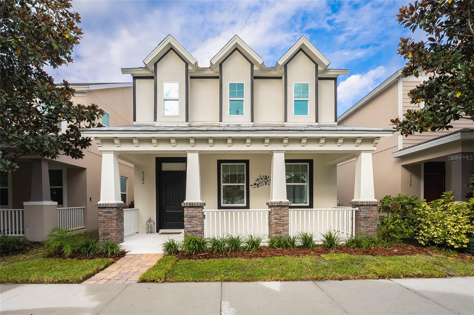 6382 Golden Dewdrop Trl