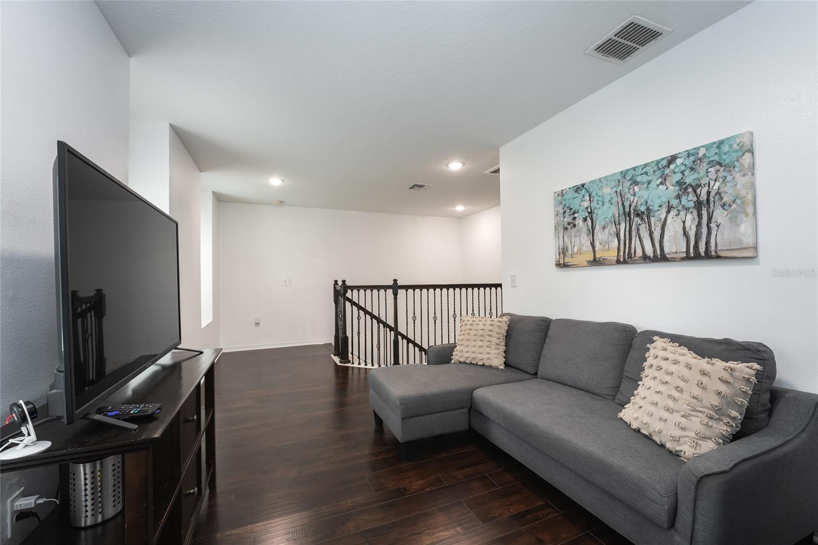 6382 Golden Dewdrop Trl