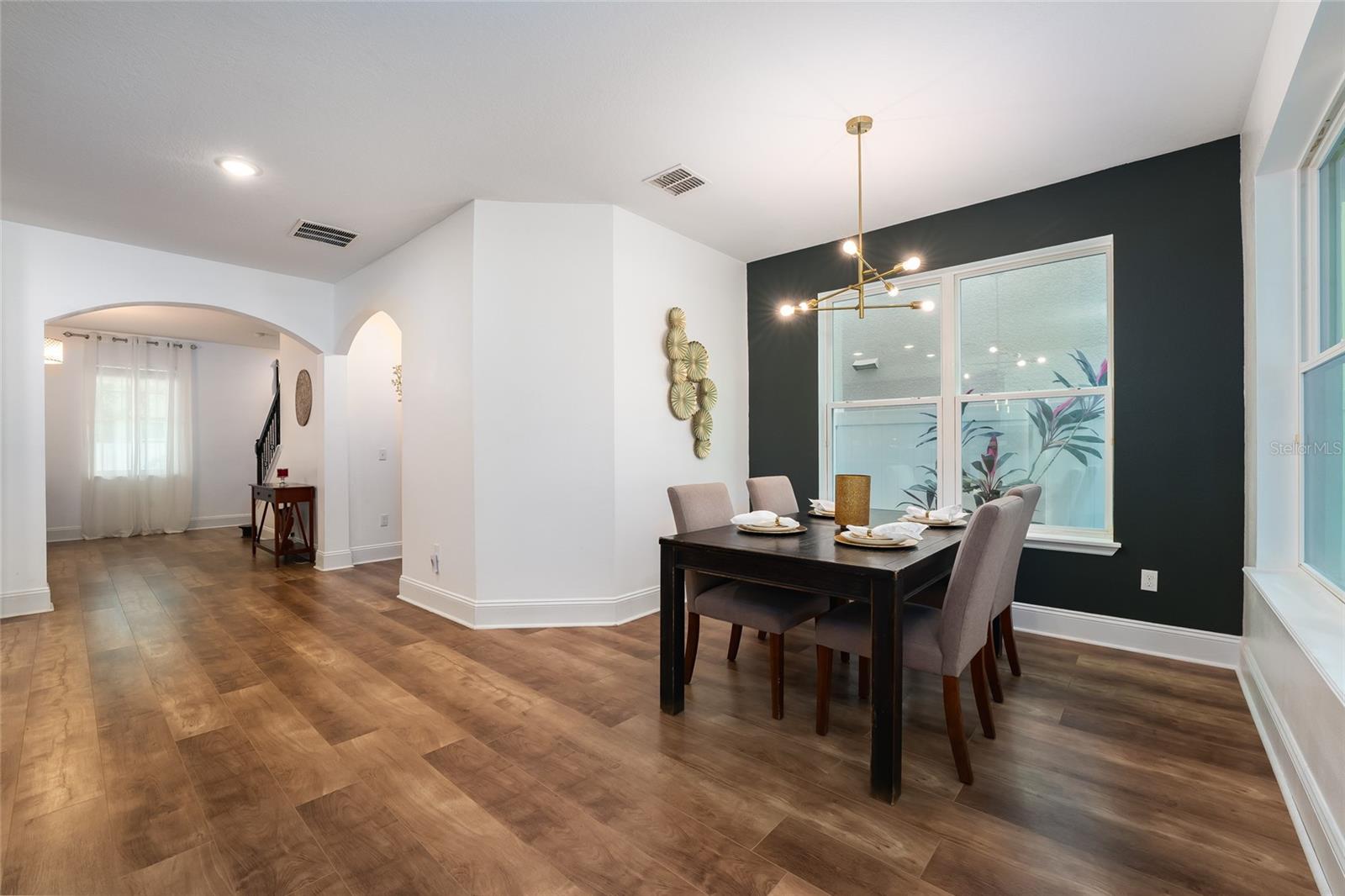 6382 Golden Dewdrop Trl