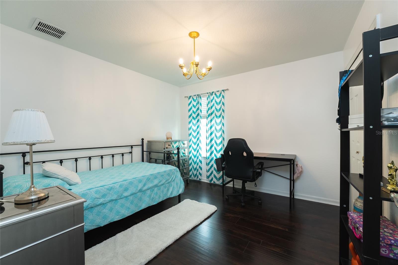 6382 Golden Dewdrop Trl