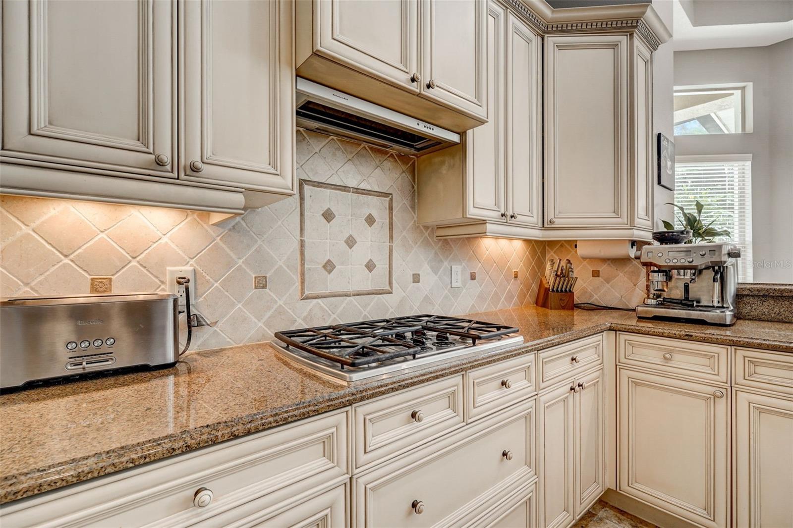 4090 Bermuda Grove Pl