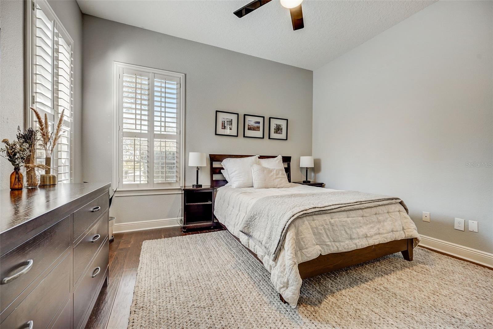 4090 Bermuda Grove Pl