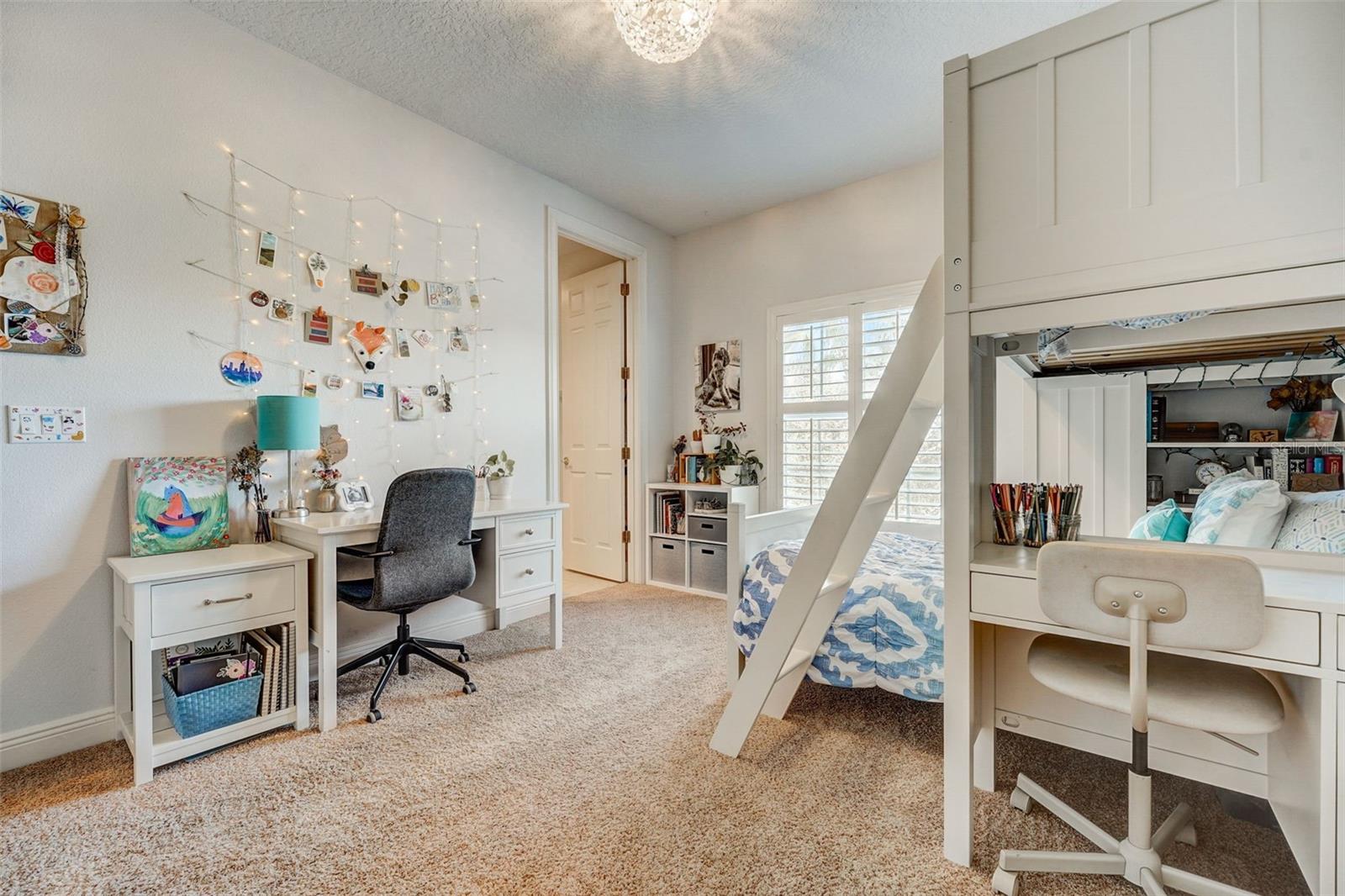 4090 Bermuda Grove Pl