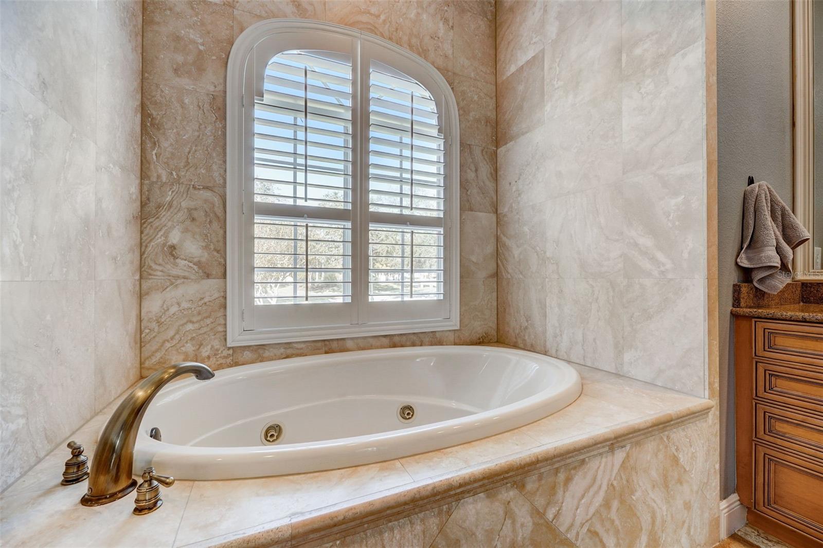 4090 Bermuda Grove Pl