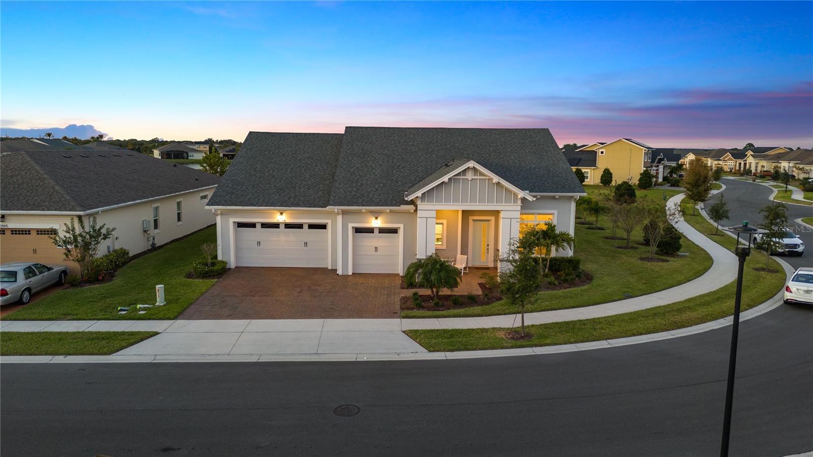 2669 Meadowedge Loop