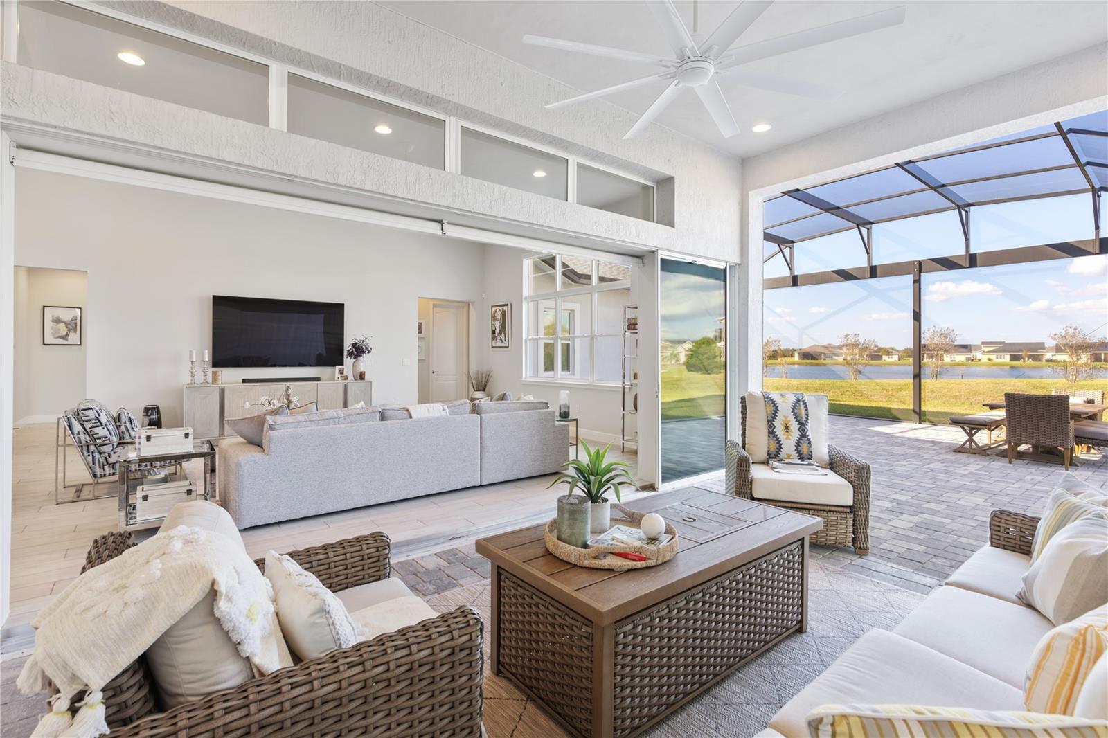 2669 Meadowedge Loop