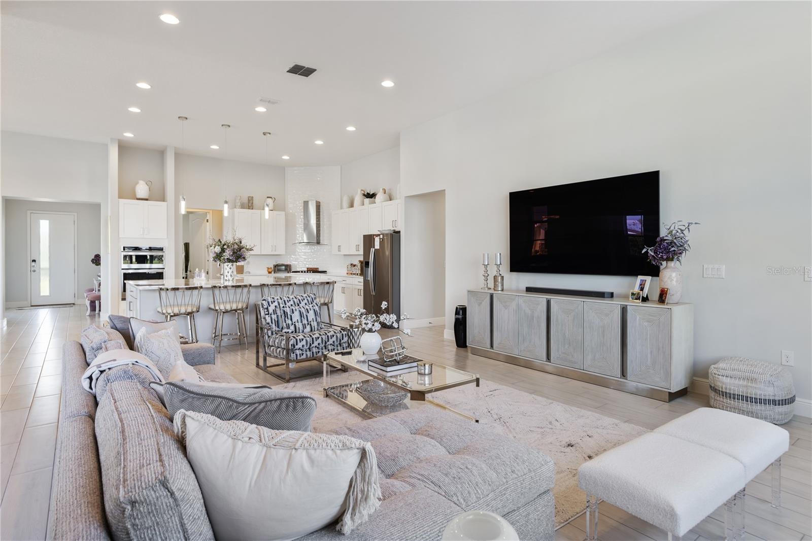 2669 Meadowedge Loop