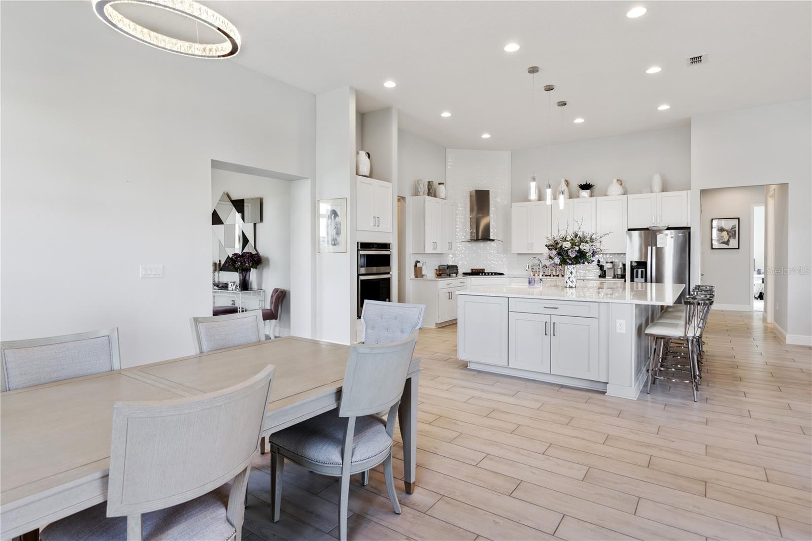 2669 Meadowedge Loop