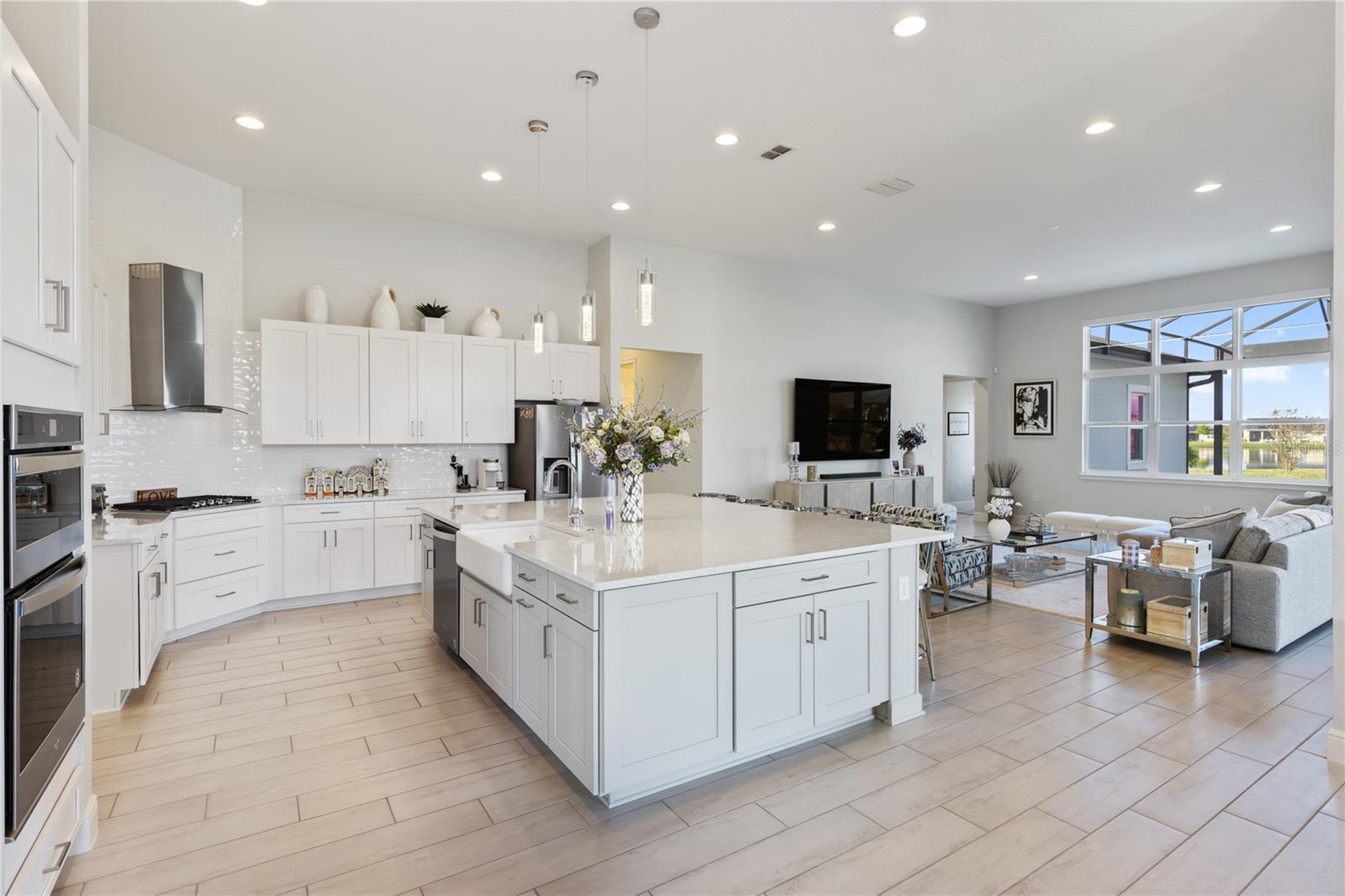 2669 Meadowedge Loop