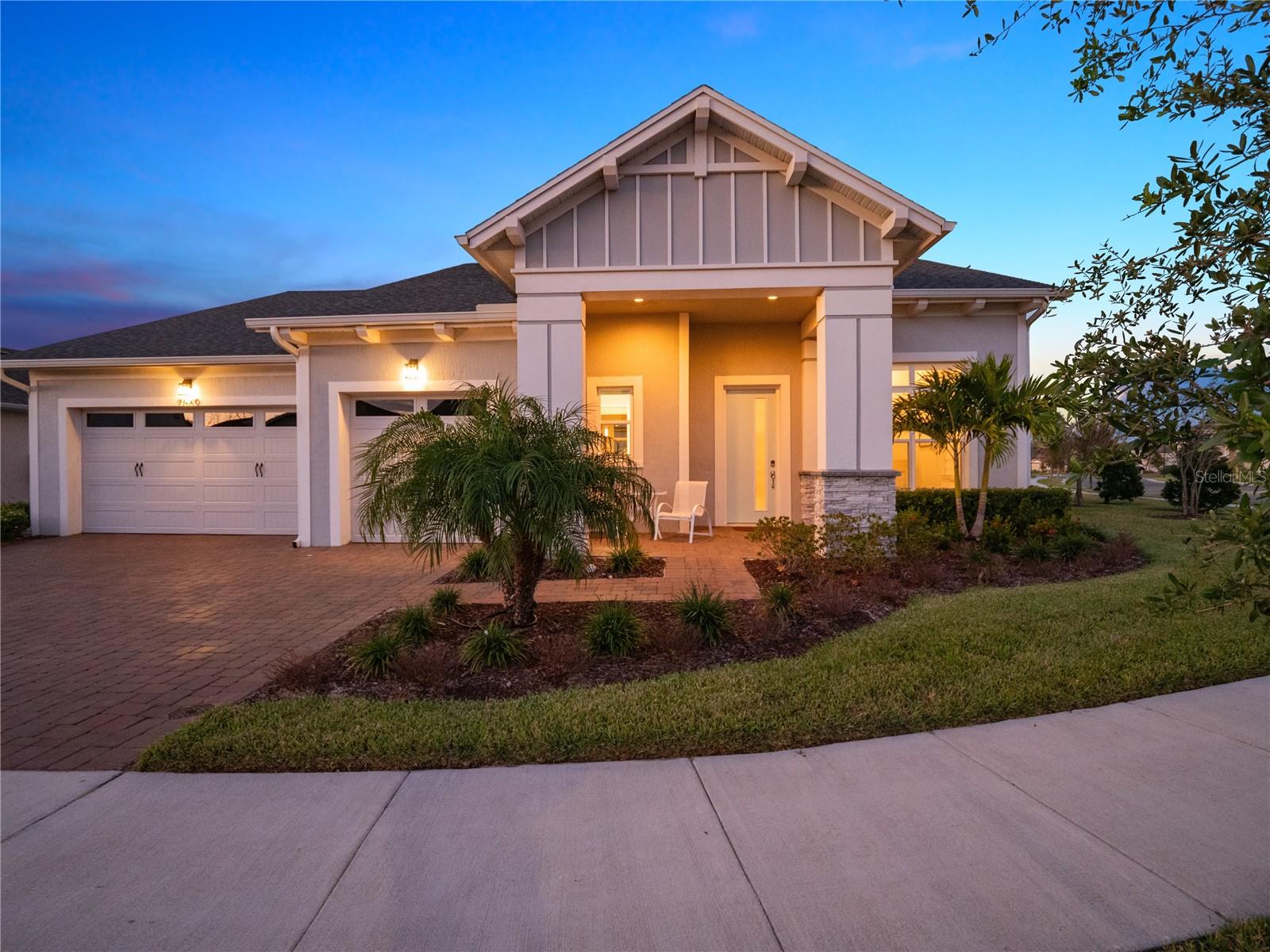 2669 Meadowedge Loop