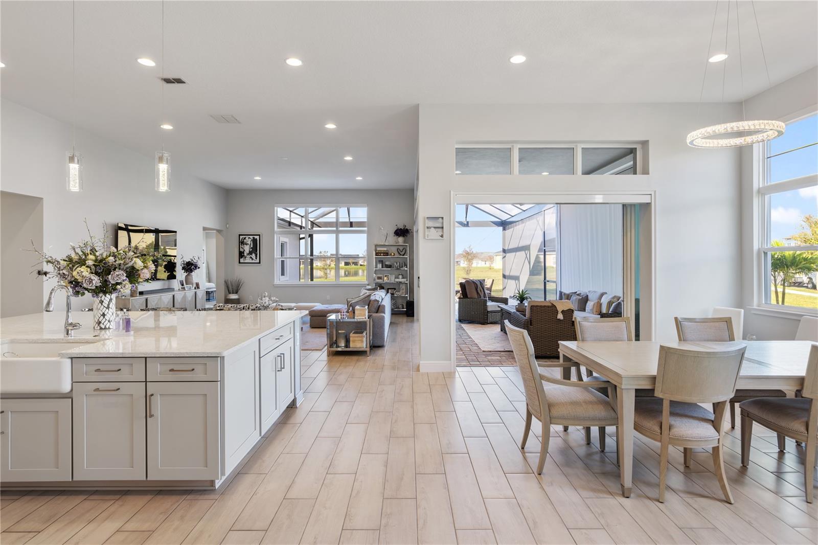 2669 Meadowedge Loop