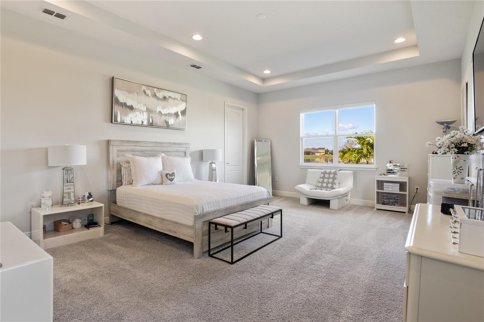 2669 Meadowedge Loop