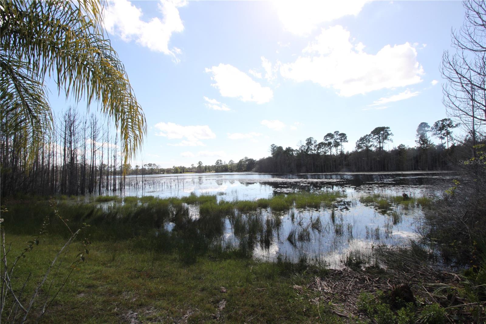 2043 Watersedge Dr NE