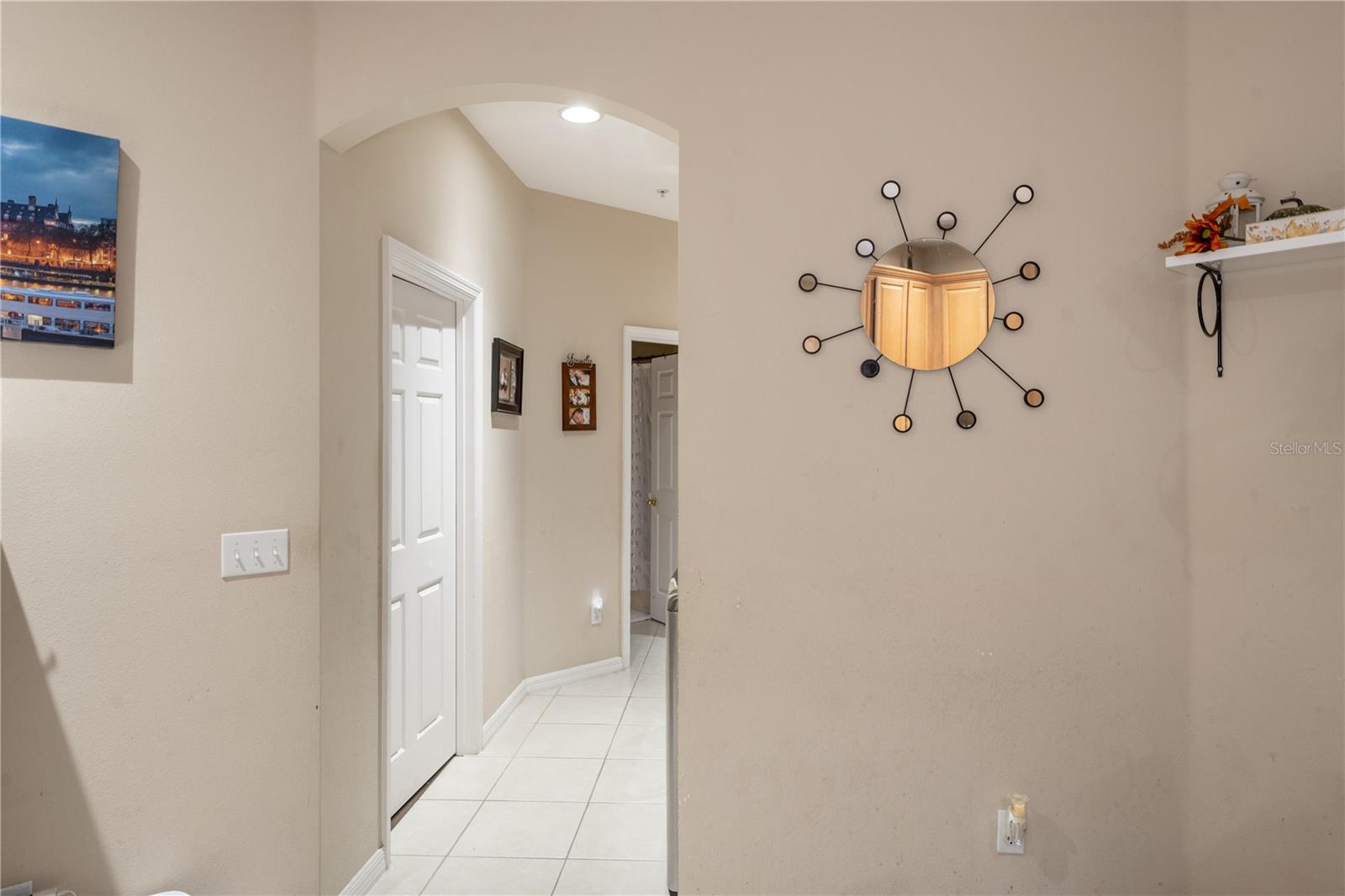 969 CRESTWOOD COMMONS AVE