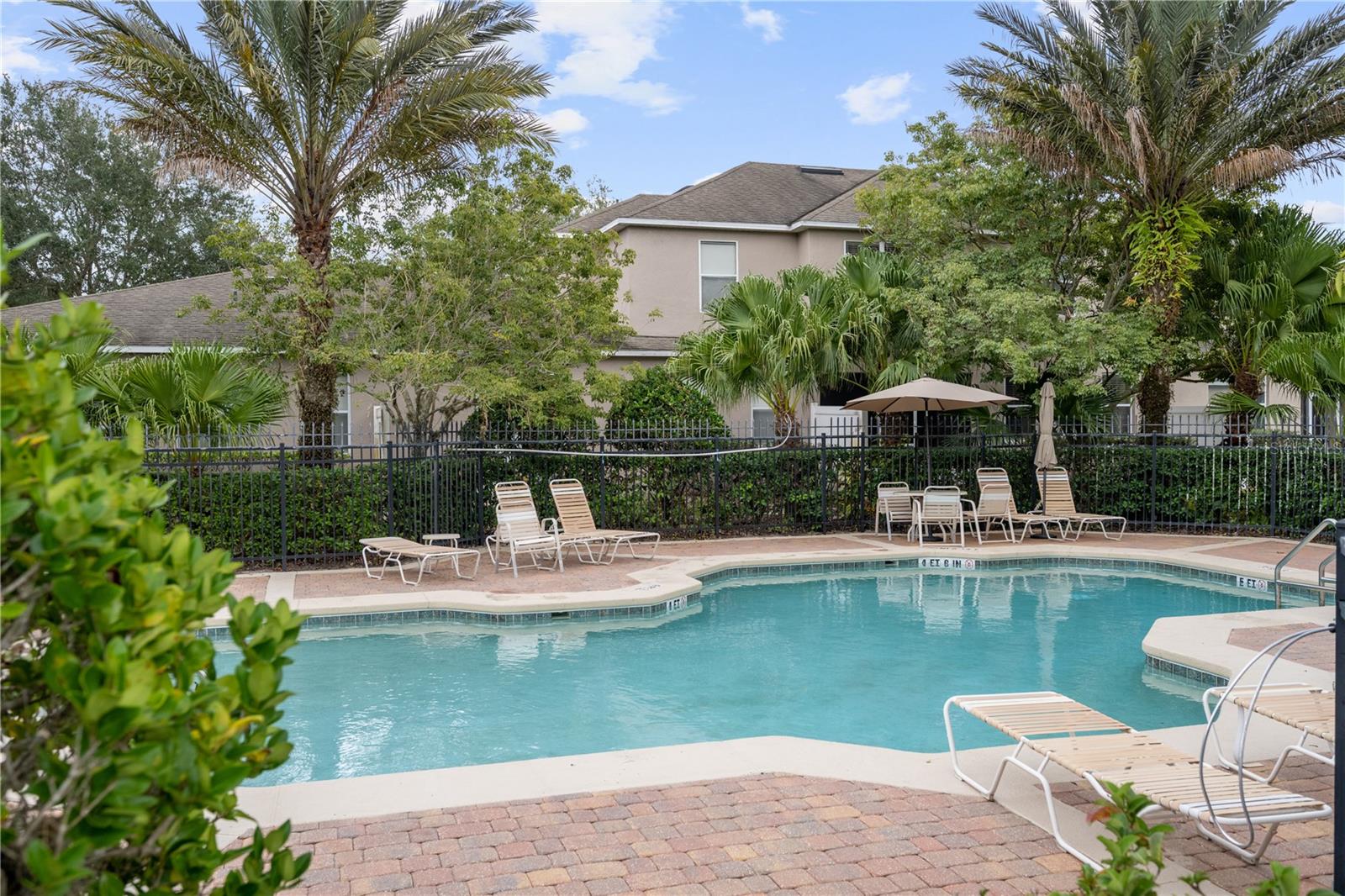 969 CRESTWOOD COMMONS AVE