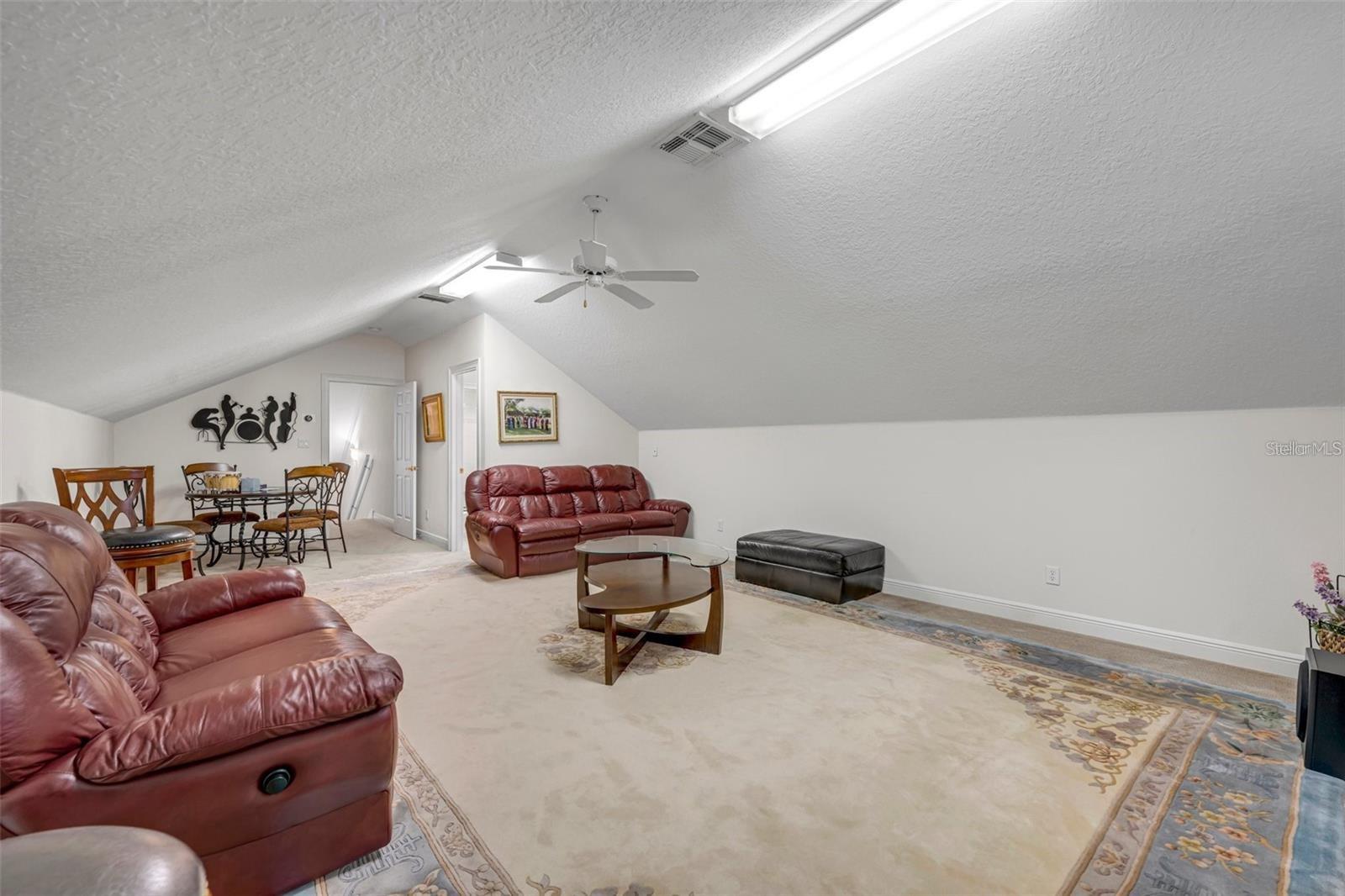 4945 KENSINGTON PARK BLVD