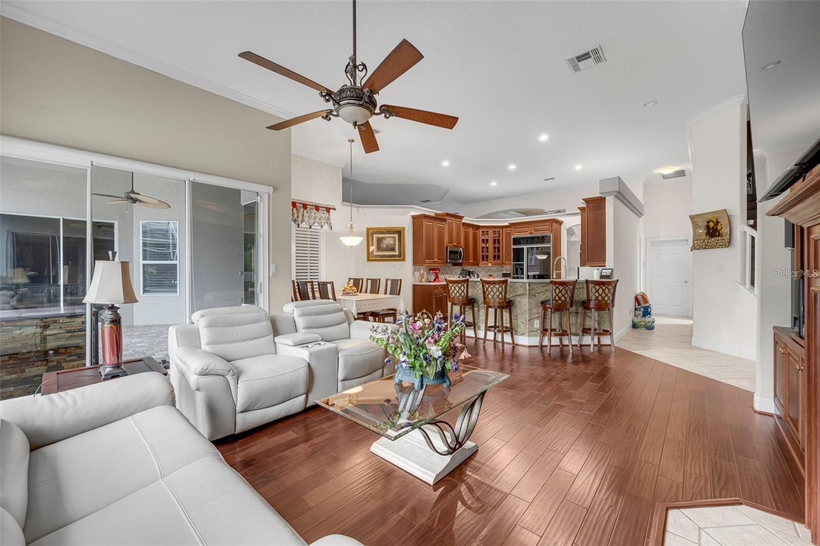 4945 KENSINGTON PARK BLVD