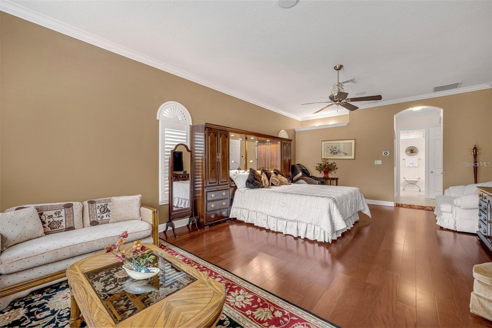 4945 KENSINGTON PARK BLVD