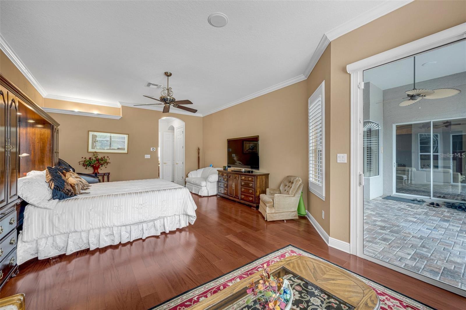 4945 KENSINGTON PARK BLVD