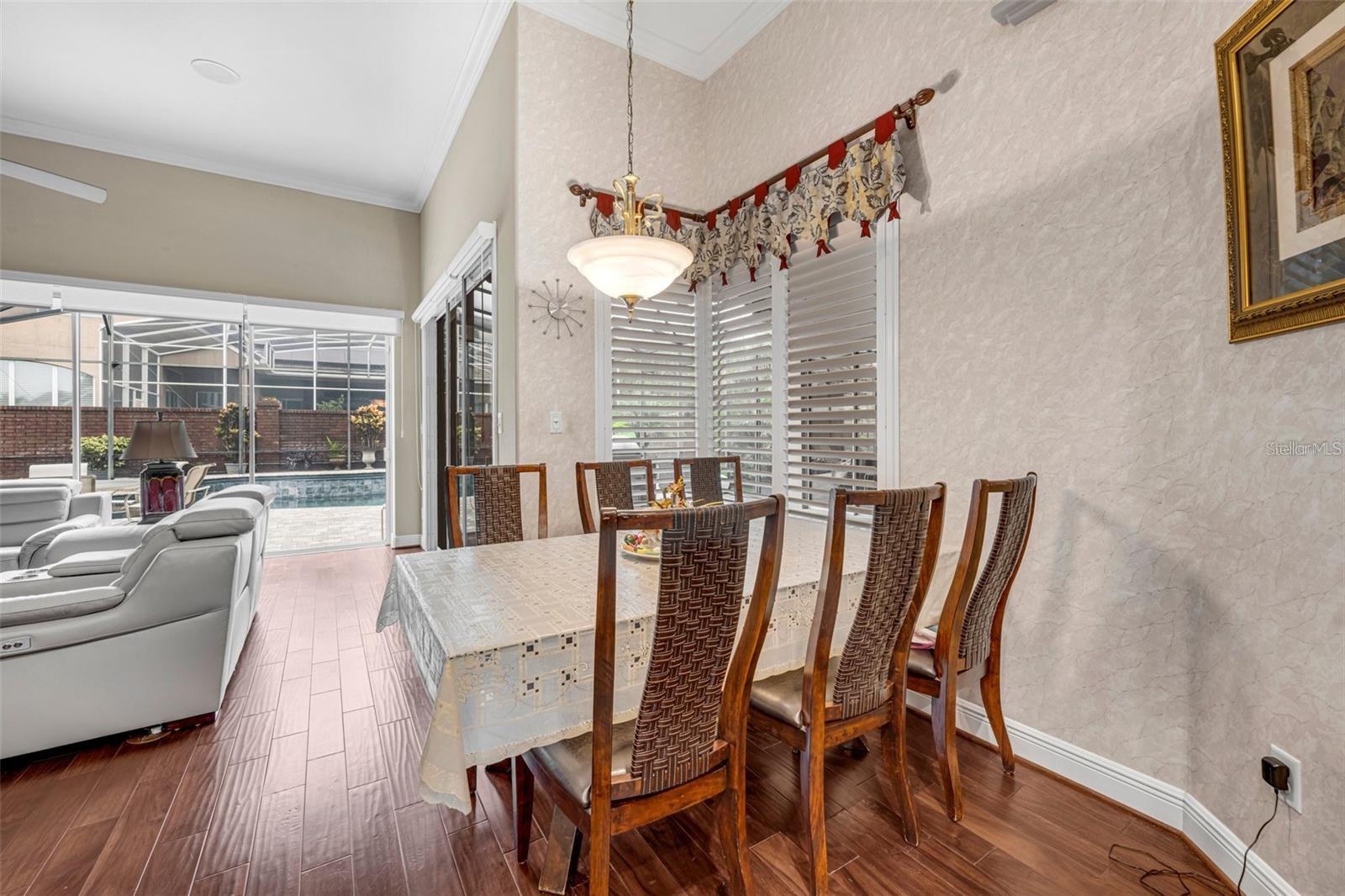 4945 KENSINGTON PARK BLVD