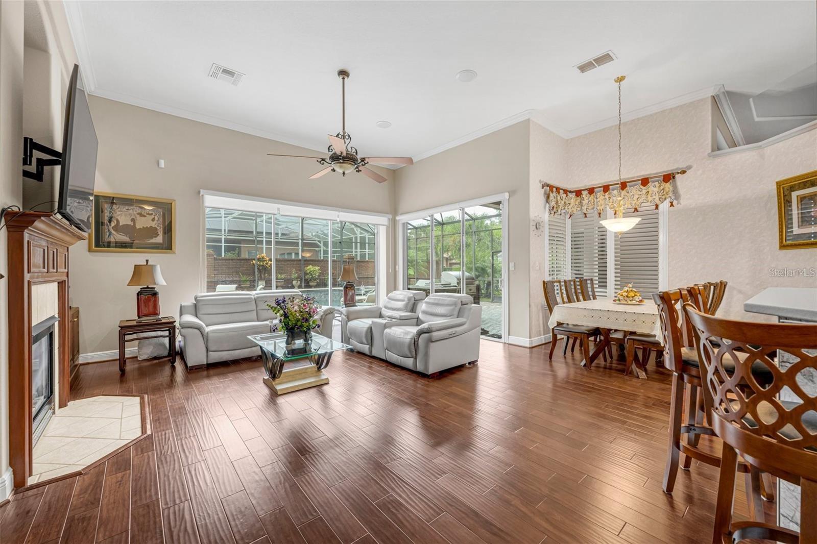 4945 KENSINGTON PARK BLVD