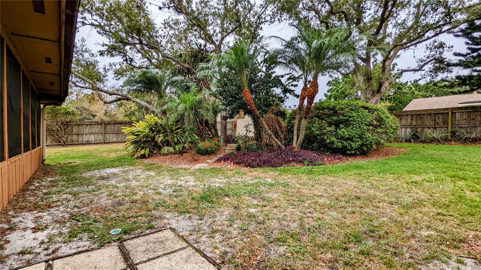5632 Pitch Pine Dr