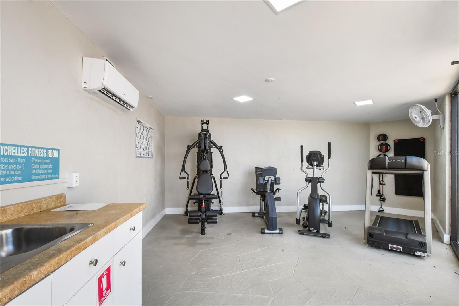 3855 S Atlantic Ave #1403