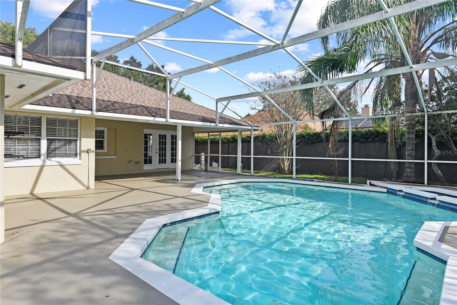 7644 Pointview Cir